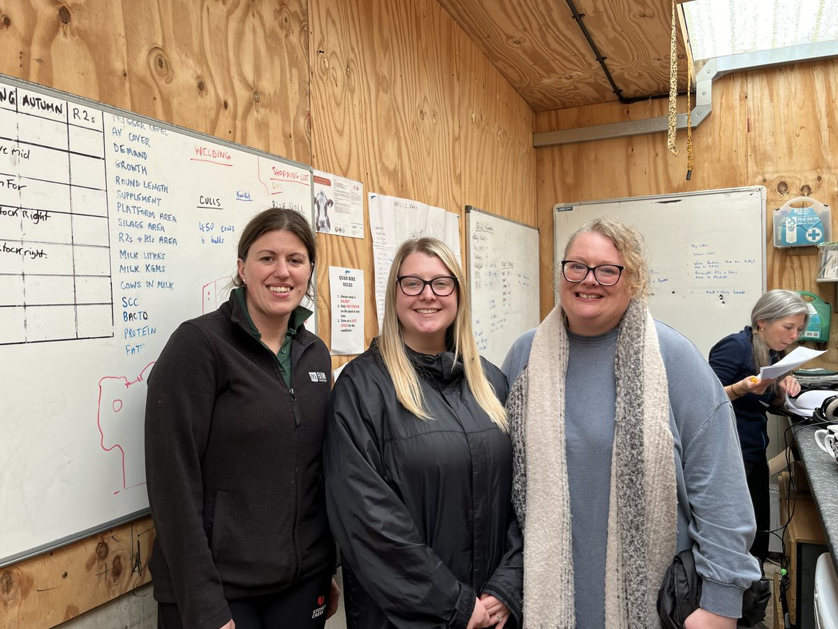 Lantra's Corrina & Becky D recently visited dairy farmer @Lizhaines6 to discuss #neurodiversity in #agriculture & how research (including @NFYFC) & campaigns are helping to raise awareness for @BBCFarmingToday OYF with @CazGraham1 Listen to the episode 👇bbc.co.uk/sounds/play/m0…