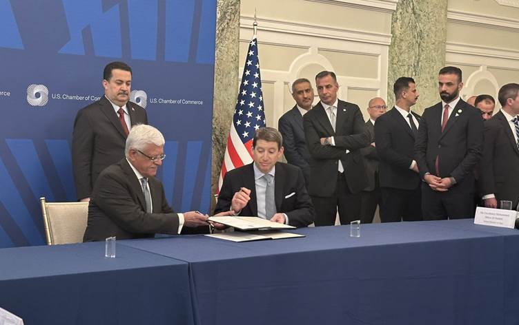 Irak Başbakanlık Ofisi, Washington'da ABD şirketleriyle 18 maddelik iş birliği anlaşması imzaladı.

Pekii bu anlaşmada neler var.. ⤵️⤵️

➖ Petrol sahalarının genişletilmesi
➖ Petrol ve gaz üretiminin artırılmasına yönelik yeni tesisler kurulması. 

🔴Hani fosil yakıta son