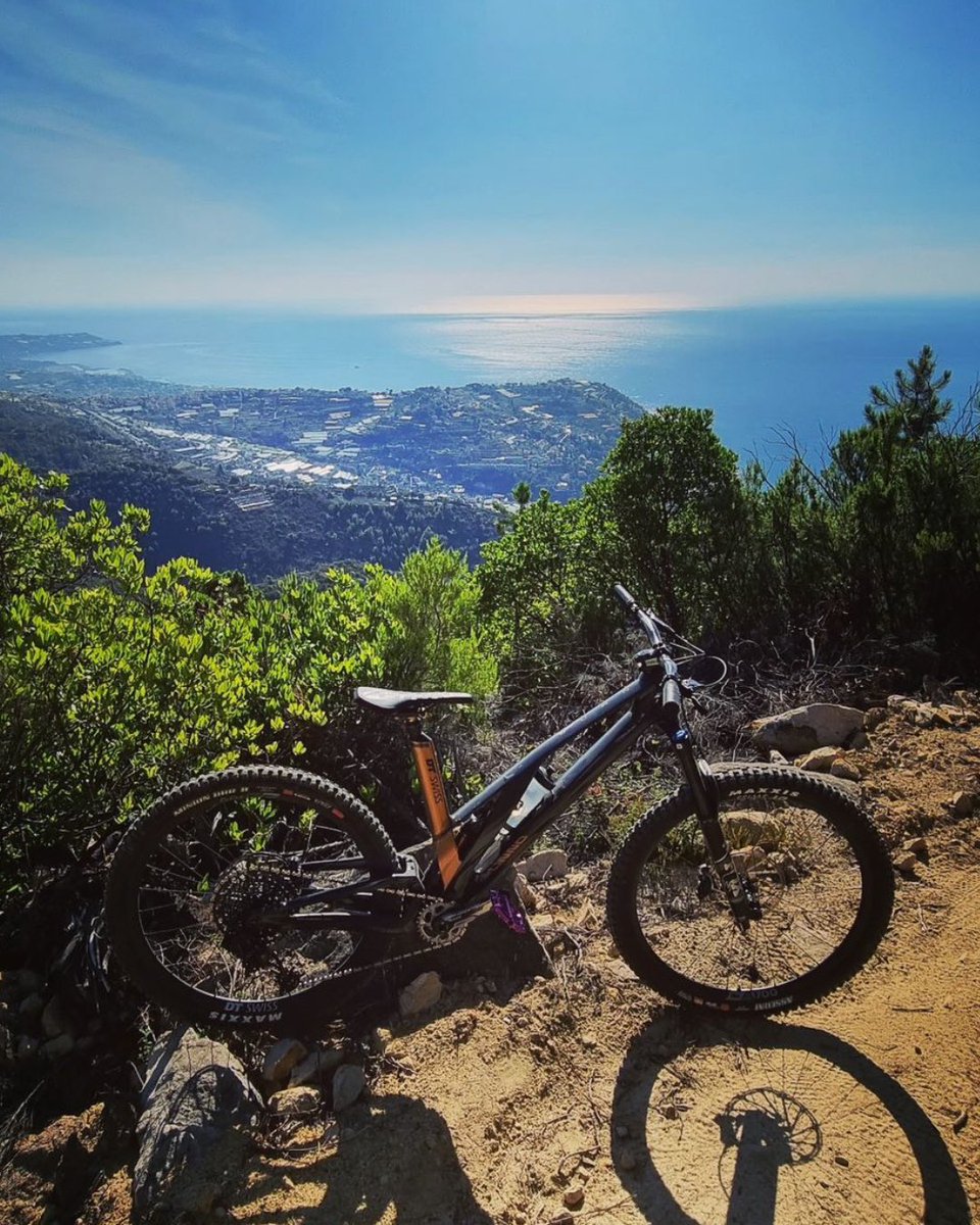 🏞️ #Bordighera è la location perfetta per praticare attività all’aria aperta 🗓️ Da giovedì 25 a sabato 27 aprile va in scena #BordigheraOutdoorExperience: la città offre percorsi in e-bike ed escursioni sui sentieri vista mare 📸 @patrizia_ferlini @spep_line_sanremo