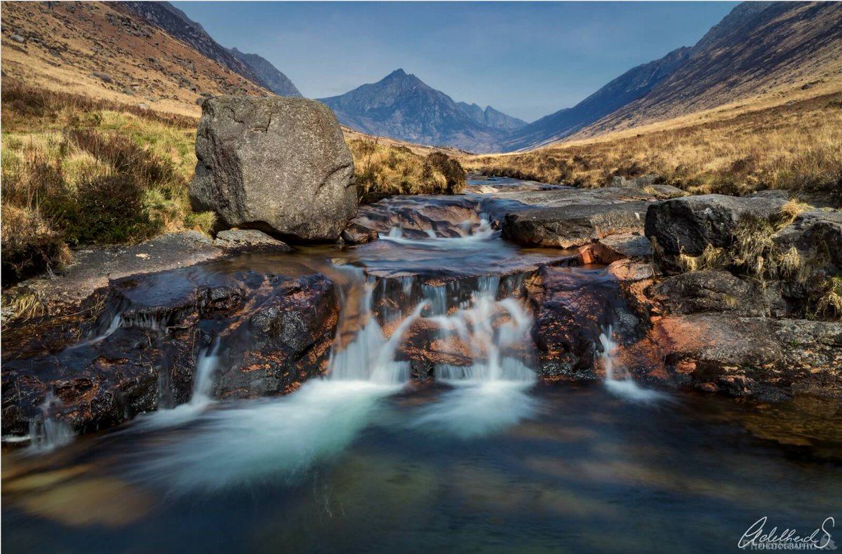 photohound's tweet photo. Happy World Earth Day! Enjoy these photos taken by PhotoHounders reminding us of the breathtaking beauty of our planet and the role we can play in photographing and stewarding it.
#responsiblephotography #naturefirst #leavenotrace #travelphotography https://t.co/Hwlj8vxk8f