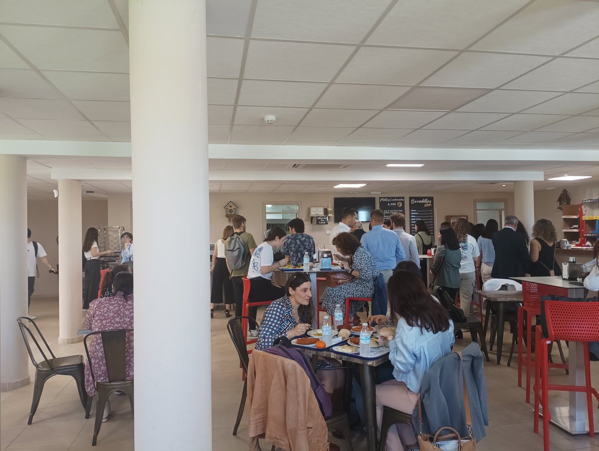 Os esperamos, como siempre, en la cafetería de la Facultad de Derecho de la Universidad de Extremadura.