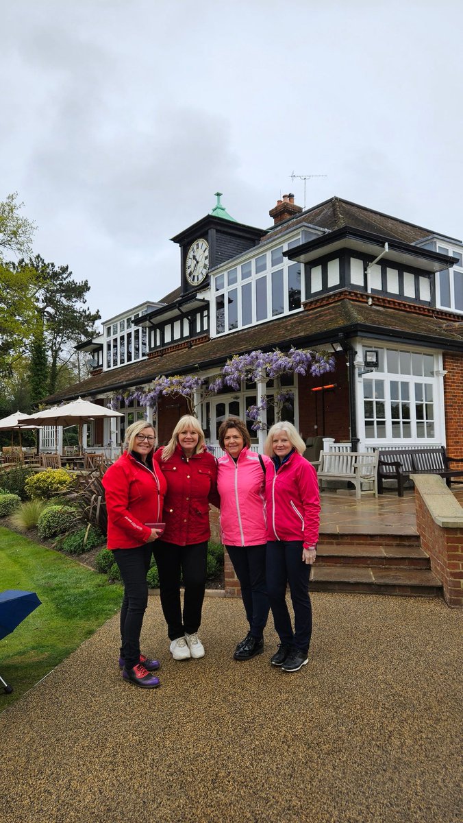 Our @RoseLadiesGolf competition winners from @WoburnGC, heading out to support @megan_dennisxo