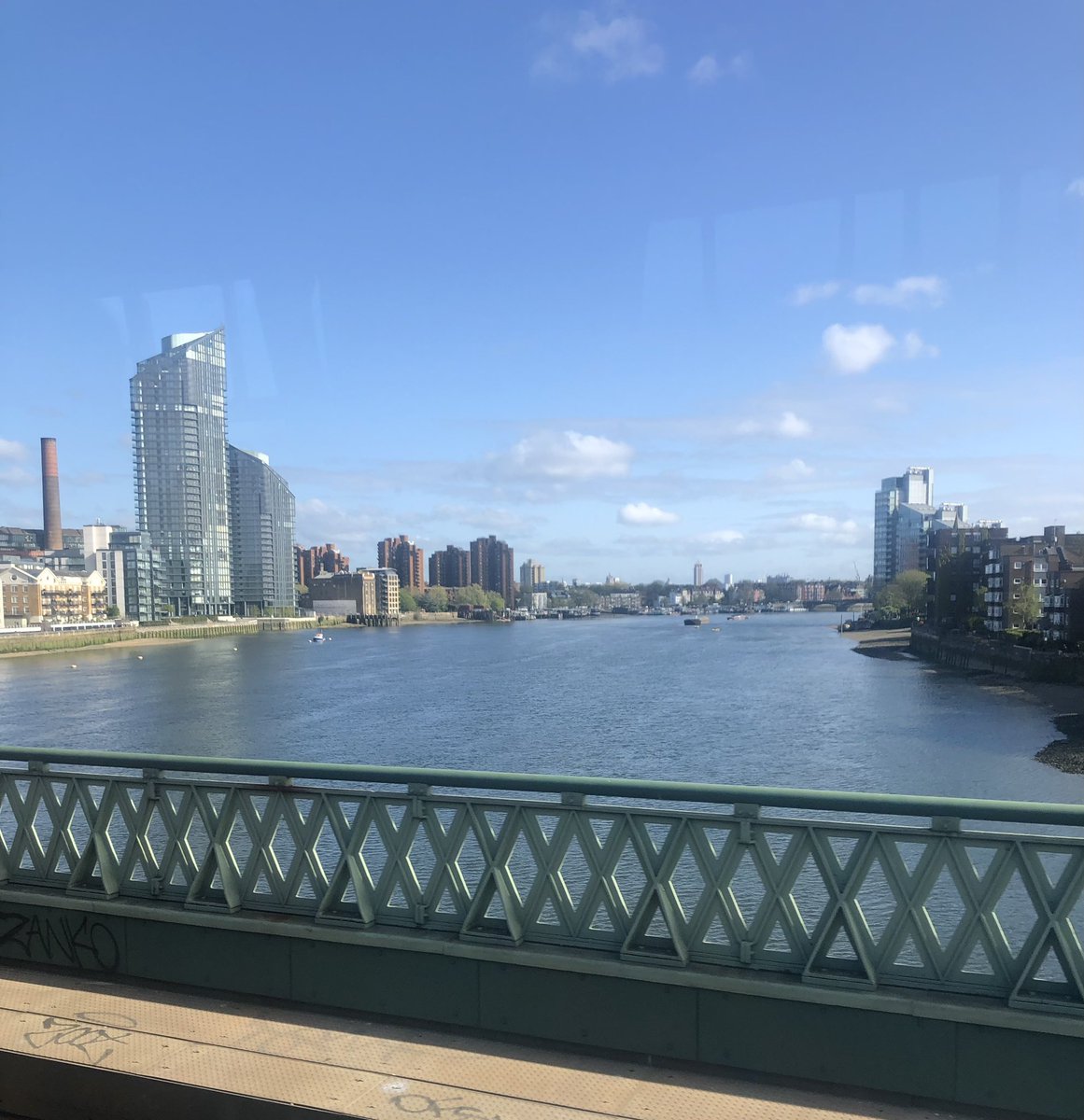#MondayMorningBlues Crossing the Thames on The Neasden Nonsense railtour 20.4.24