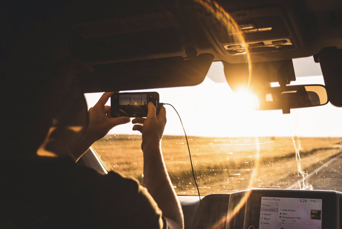 Dean Hanson tweet media