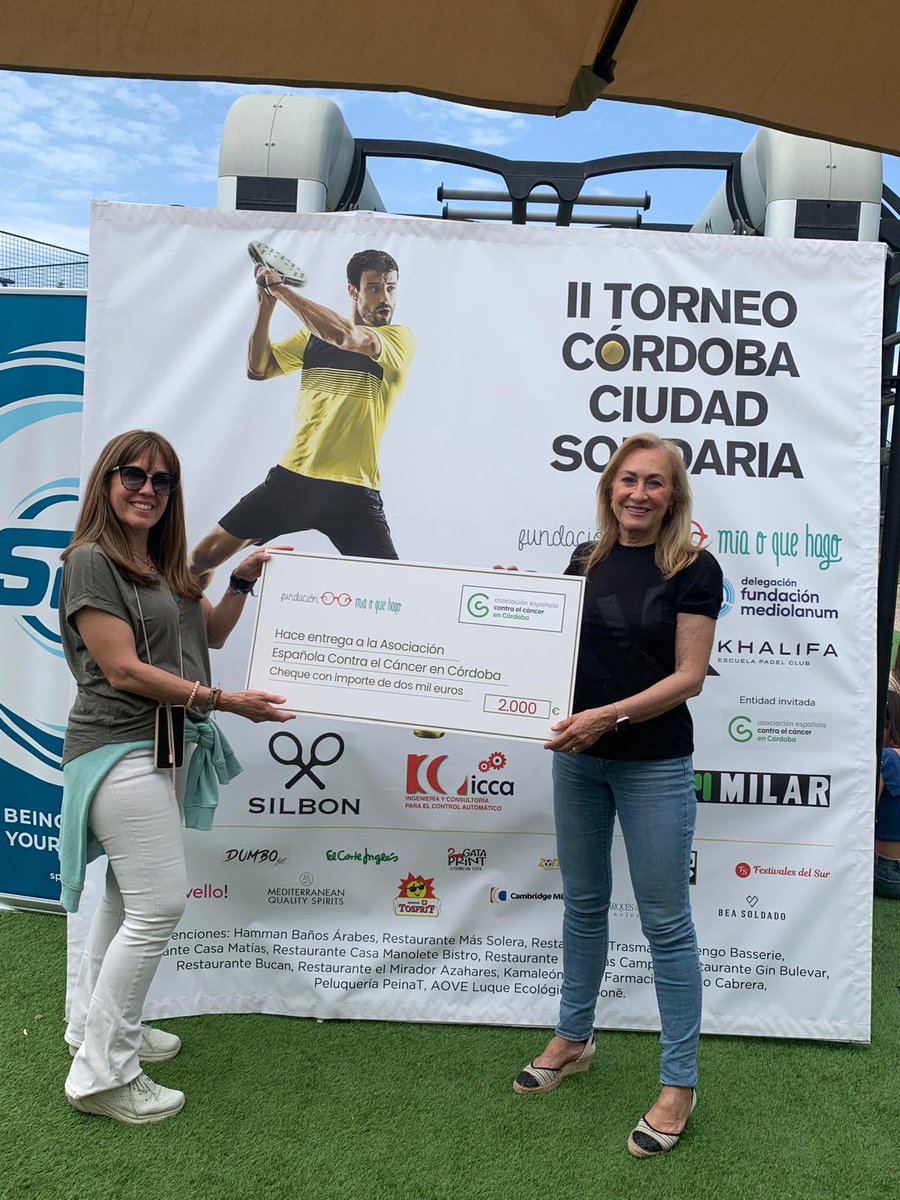 Entrega del cheque, a beneficio de la Asociación Española Contra el Cáncer en Córdoba, en las instalaciones donde se celebró este fin de semana el II Torneo de pádel “Córdoba Ciudad Solidaria”.
Gracias a tod@s los participantes y a la <a href="/Miaoquehago/">Fund. Miaoquehago</a>