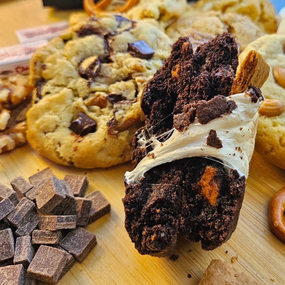 tuansarmpit's tweet photo. Hallooooo. Just in case you're interested, we finally have some cookies to offer!
Reminisce the taste of childhood with our MRCX Cookies!
Order yours thru this link: https://t.co/ZBamRhemaC
#cookies #cookiesmnl #cookiesmanila #cookiesph https://t.co/Ppdty18gaO