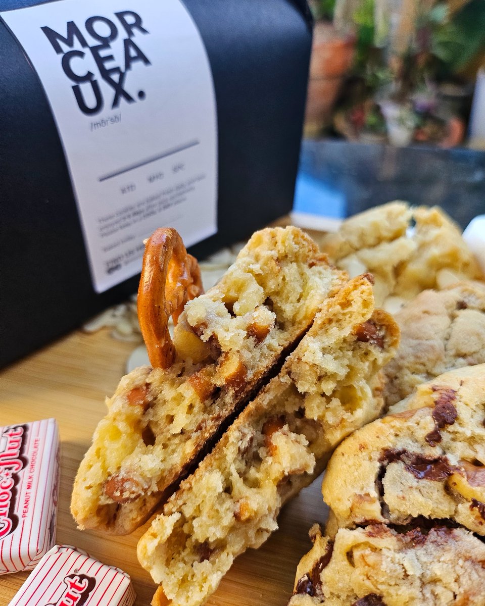 tuansarmpit's tweet photo. Hallooooo. Just in case you're interested, we finally have some cookies to offer!
Reminisce the taste of childhood with our MRCX Cookies!
Order yours thru this link: https://t.co/ZBamRhemaC
#cookies #cookiesmnl #cookiesmanila #cookiesph https://t.co/Ppdty18gaO