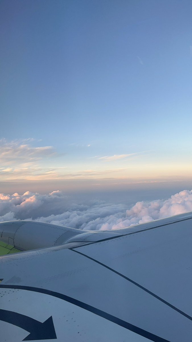 4/22②【審査対象　#RP希望】
私の好きな飛行機からの写真〜✈️
これは夏に長崎から羽田に行った時の➖💕🥰
#MissBouquet #ミクチャ #KURAUDIA #アルファブランカ
