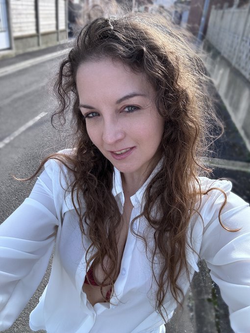 Il fait beau chez toi ? 😍  https://t.co/skPE5TY2Uj https://t.co/uHvtMS0BEm