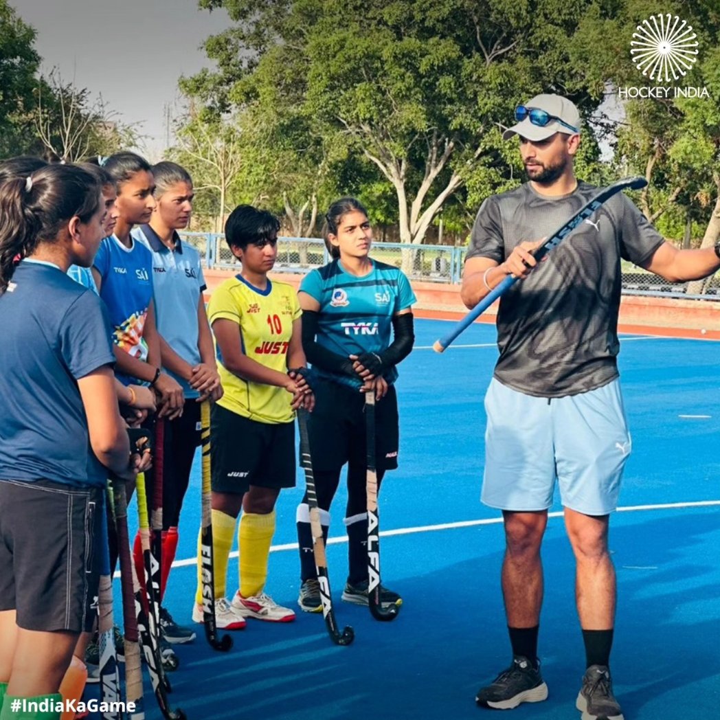 Fueling dreams on the field! 🌟 

Witness the power-packed Dragflick session at NCOE Sonepat, guided by the legendary Rupinder Pal. 🏑
1/2

#HockeyIndia #IndiaKaGame
.
.
.
.
@CMO_Odisha @sports_odisha @IndiaSports @Media_SAI @Limca_Official @CocaCola_Ind @rupinderbob3