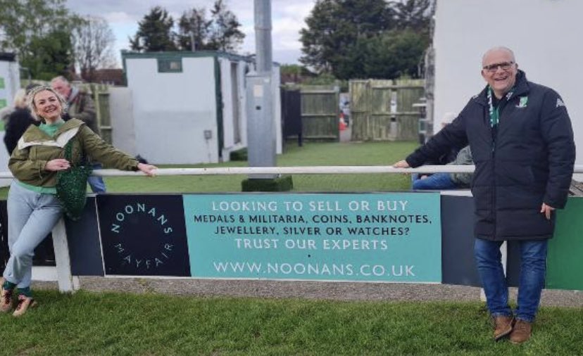A lovely surprise to bump into my colleague Danielle Quinn at the Artic Stadium on Saturday whilst watching @CrayValleyPM. It seemed appropriate to grab the obligatory photo with one of our advertising boards: @NoonansAuctions are proud sponsors of grass roots football.