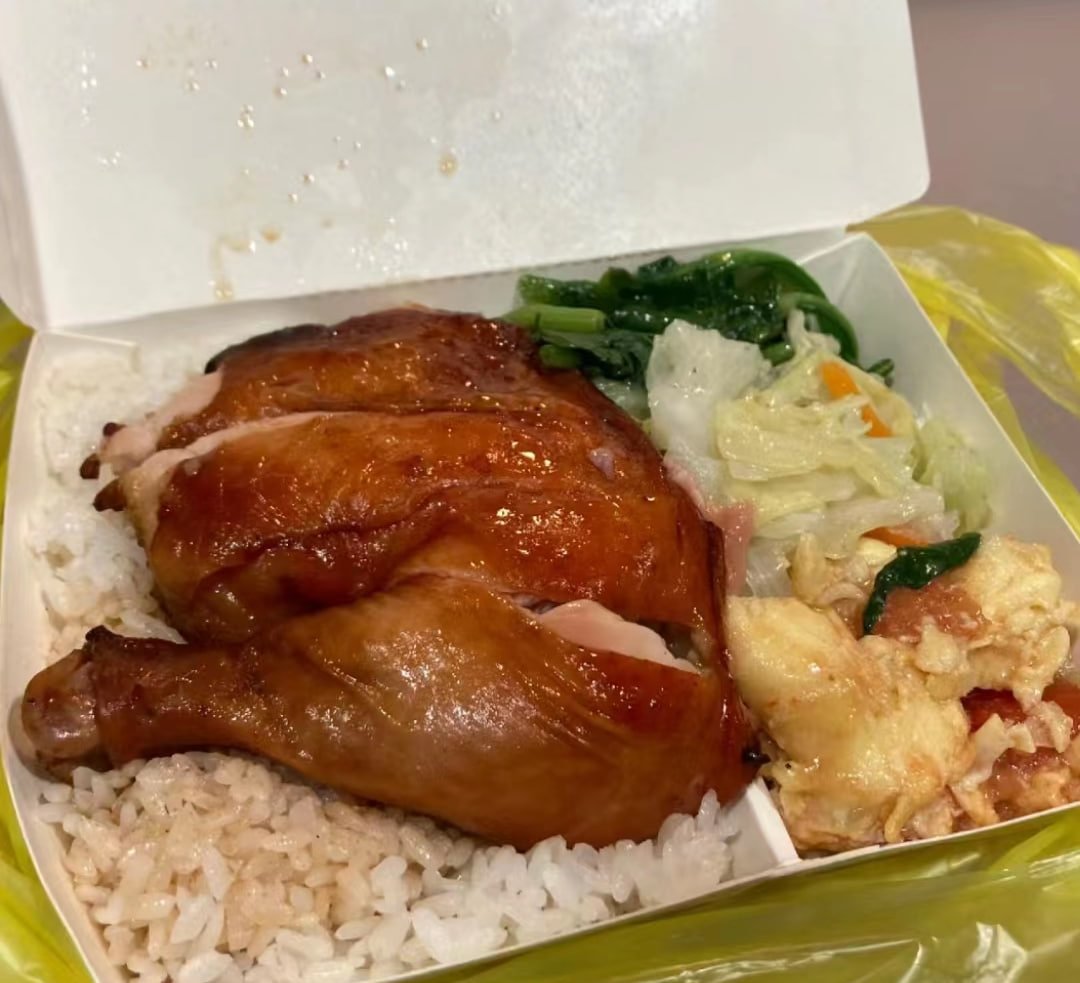 xiox422562's tweet photo. 終於可以吃飯了啦~
你們吃飯了嗎 https://t.co/Fsl503m6Xh