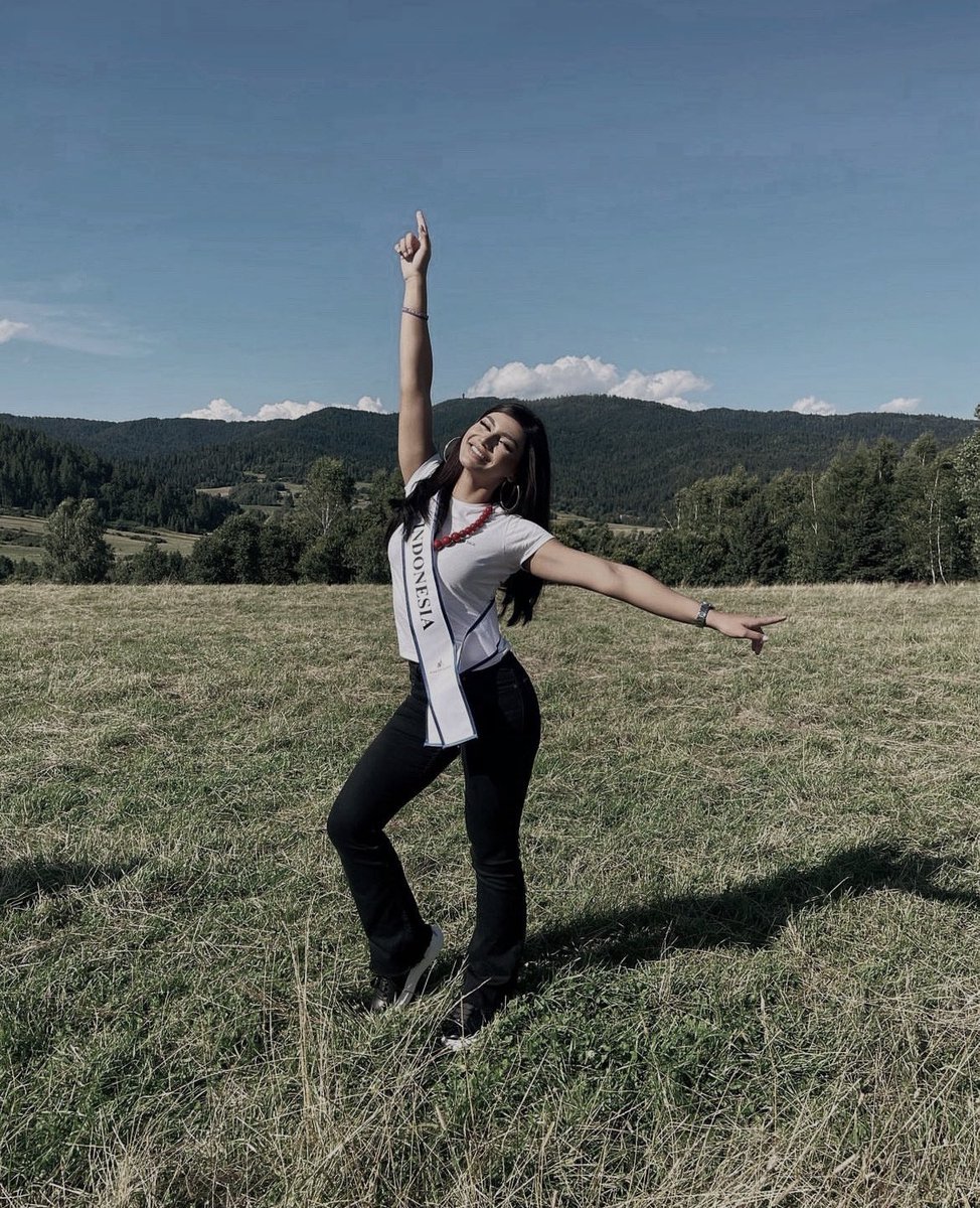 damaselaksa's tweet image. ️️ 

          𝗜𝗡𝗦𝗧𝗔𝗚𝗥𝗔𝗠 𝗣𝗢𝗦𝗧

𝙍𝙚𝙜𝙞𝙣𝙖𝙖𝙧𝙥 
Happy Earth Day! Let’s unite in preserving our planet, not just for today, but for the generations to come. Together, we can make a difference and ensure a sustainable future for all.  #EverydayIsEarthDay
️️ ️️