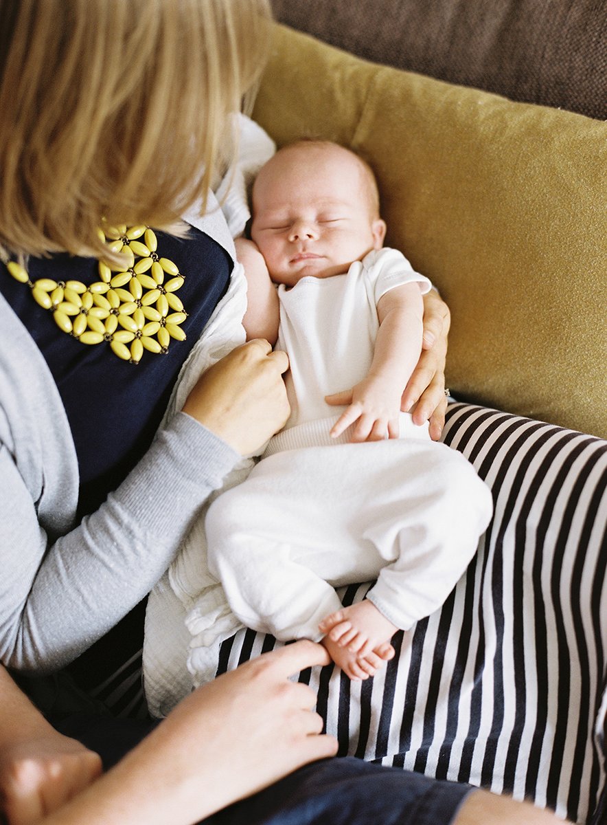 Victoria_Phipps's tweet photo. No crazy poses, no dressing up, my approach to #newbornphotography is all about honest story-telling. It’s my job is to capture the memories beautifully, so my clients can revisit them for years to come.

#babiesonfilm #newbornportraits https://t.co/4cXw0LymVC