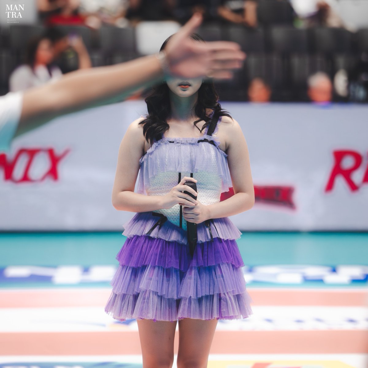MantraRF's tweet photo. 👾🕵️

Fun Volley Ball, Indonesia Arena GBK

200424
#RevaFidela #MantraRF #JKT48 https://t.co/z3CP5LX5dd