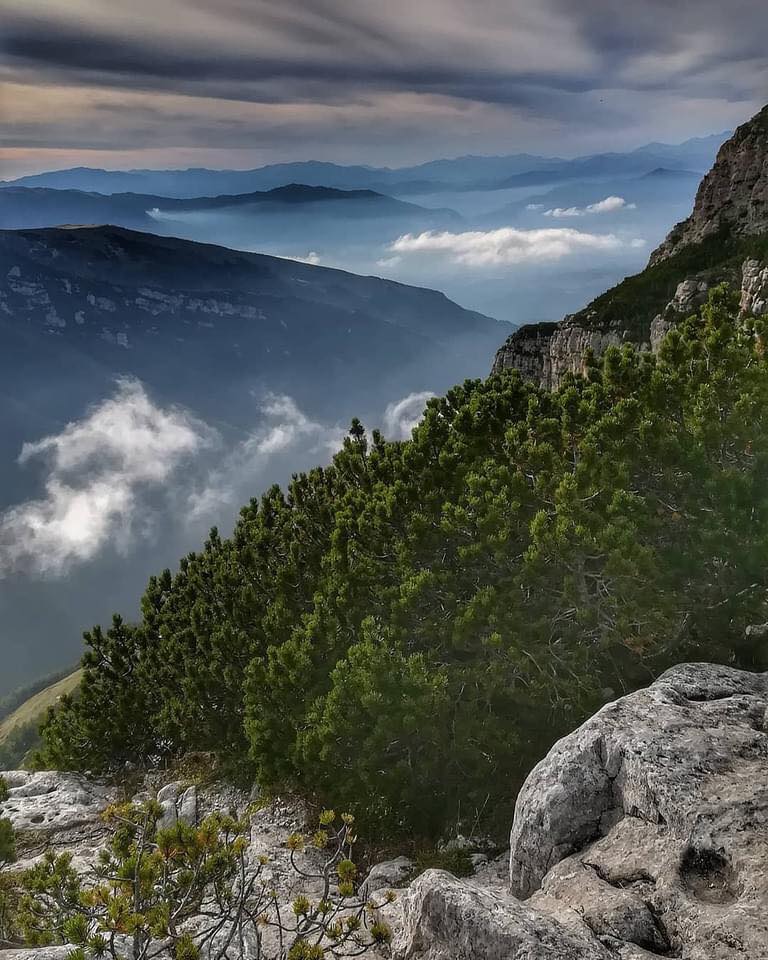 Il Parco Nazionale della #Maiella è stato riconosciuto #Geoparco #Unesco durante l'#EarthDay 2021 per biodiversità, sostenibilità, conservazione e valorizzazione del patrimonio geologico! Scopri di più 👇 abruzzoturismo.it/it/magazine/il… 📷 valecoll_86 #Abruzzo #giornatamondialedellaterra