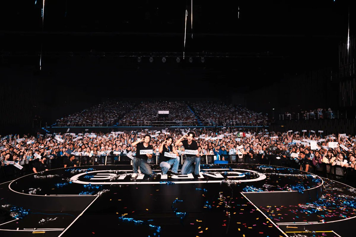UniUjinent's tweet photo. 2024 CNBLUE LIVE 'CNBLUENTITY' IN KUALA LUMPUR 

열정과 열기로 꽉 채운 무대 🤘🔥

#CNBLUE #씨엔블루 #CNBLUENTITY #BOICE
#JungYongHwa #KangMinHyuk #LeeJungShin
#CNBLUEinKL #CNBLUE_ASIA_TOUR
#2024_CNBLUE_LIVE_CNBLUENTITY #Malaysia
#FNC #UJINent #Hitmaker #lofientertainment https://t.co/G11A2Rov78