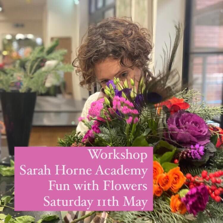 Workshop - Fun with Flowers Saturday 11th May Immerse yourself in the art of floral design at the Sarah Horne Academy, a custom-built haven for flower enthusiasts. Book now - sarahhornebotanicals.com/collections/fl… #flowers #flowerarranging #workshop #class #creativity #sarahhorneflowers