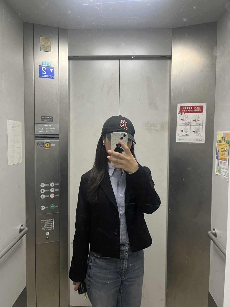kimmii1216's tweet photo. 久しぶりです！！

就活落ちついて、やっとやっと韓ドラ垢
動かせそうです！！🥺🫧

急に消えたり、出てきたりを繰り返す
私ですが、どうぞよろしくお願いします

大学もラスト1年っていう寂しさ、、
あとは卒論書けば卒業🌸 https://t.co/W5dUaLm7LA