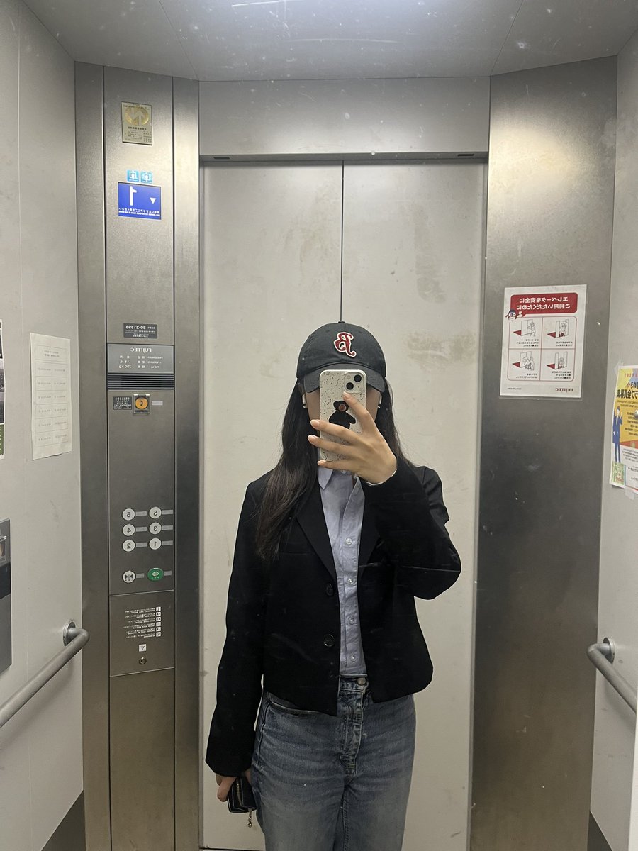 kimmii1216's tweet photo. 久しぶりです！！

就活落ちついて、やっとやっと韓ドラ垢
動かせそうです！！🥺🫧

急に消えたり、出てきたりを繰り返す
私ですが、どうぞよろしくお願いします

大学もラスト1年っていう寂しさ、、
あとは卒論書けば卒業🌸 https://t.co/W5dUaLm7LA