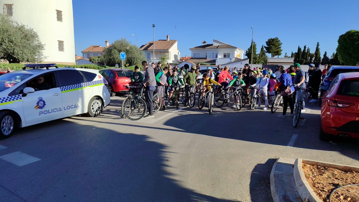 Policía Local Valdepeñas tweet media