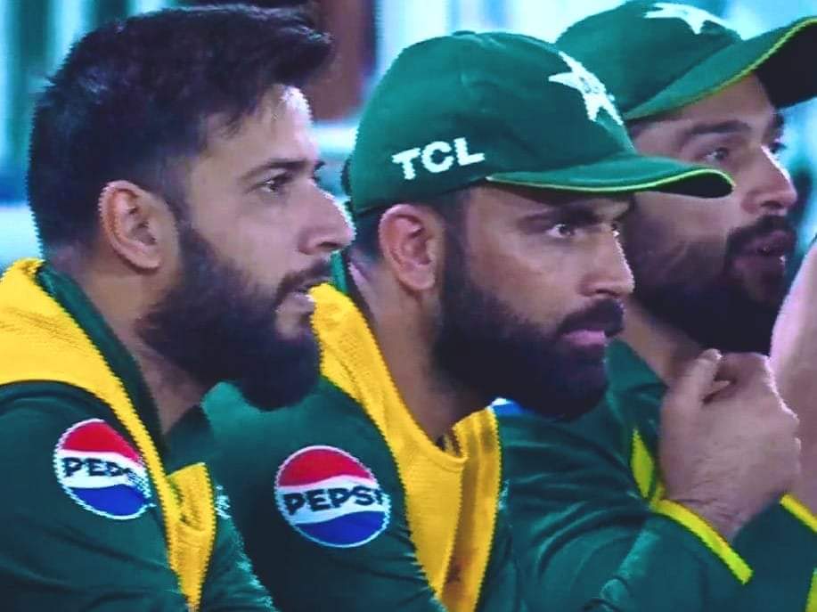 JhngrSial's tweet image. Top 3 players on the bench and we lost to C team...
Never seen a C Class captain before 
#BabarAzam 
#LUMBERONE 
#PAKVSNZ
Leave cricket and Farm these Free projects to earn free money
$PARAM @ParamLaboratory
$BEYOND 
@SenderLabs