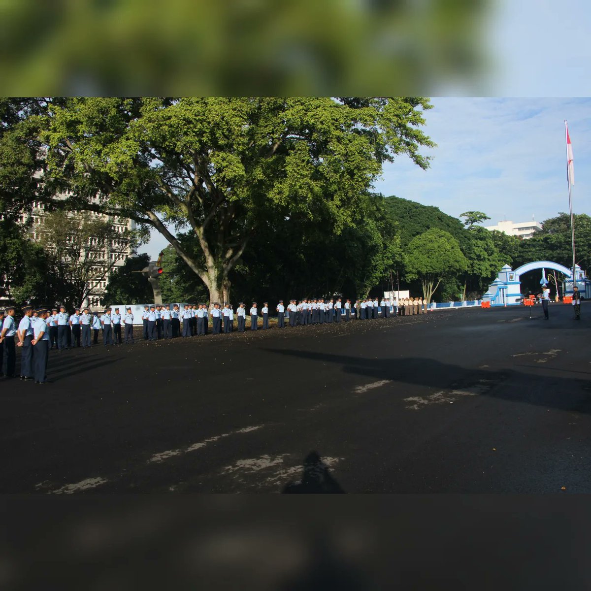 Panglima TNI memberikan apresiasi tinggi kepada seluruh prajurit TNI Angkatan Udara atas profesionalitas, dedikasi, dan militansinya dalam menjalankan tugas, khususnya dalam misi bantuan kemanusiaan ke Palestina. 
#puspentni #militerudara #tniau #swabhuwanapaksa #depohar #sathar