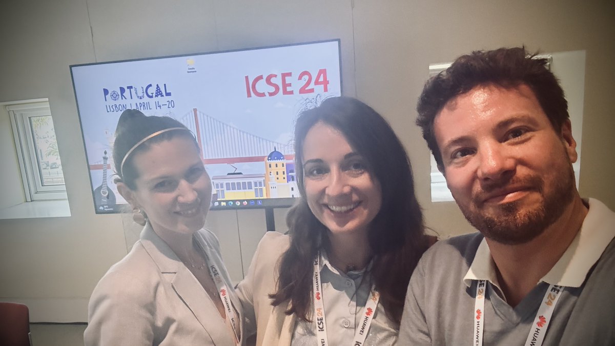 Wie können Mädchen &amp; junge Frauen für Informatik begeistert werden? Dazu haben Dr. Lucia Happe, Kai Marquardt &amp; Prof. Dr. Ingo Wagner neueste Studienergebnisse auf der International Conference on Software Engineering (ICSE) präsentiert und mit Teilnehmenden diskutiert.
