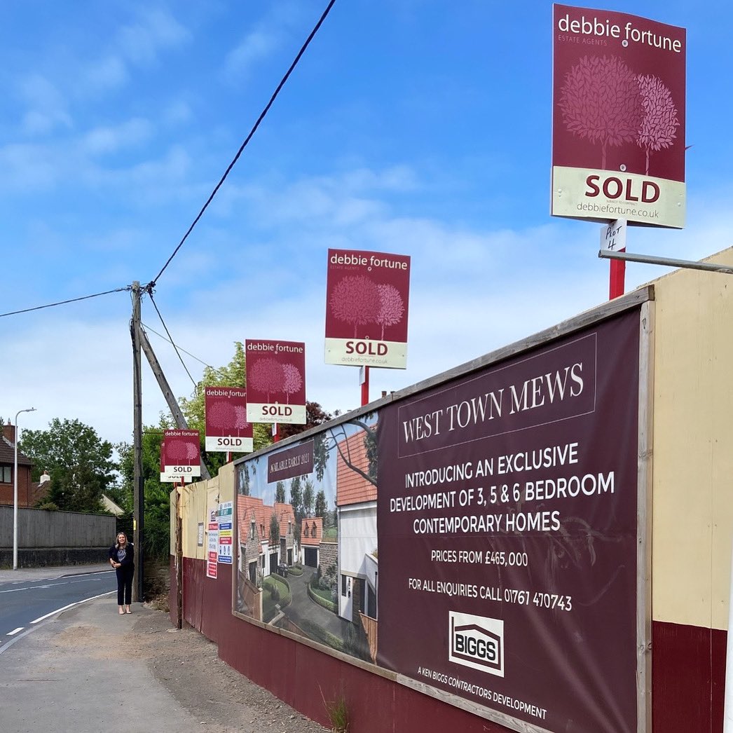 SignboardCo's tweet image. Boards breed boards ❤️🪧

📞 0117 955 8884
📧 sales@signboard.co
🖥️ signboard.co

#HangmanBoards #Boards #ForSaleBoards #EstateAgents #PropertySector #Supplier #Print #EcoBoards #EstateAgencyBoards #Signboard
