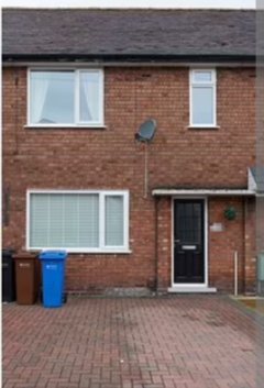 On the left is Sunak's  constituency house, part of his £15,000,000 portfolio. On the right is the property that, this peevish little prick is obsessed with, because he thinks the owner just might owe £1500 CGT on it. What an absolute abomination of a man.