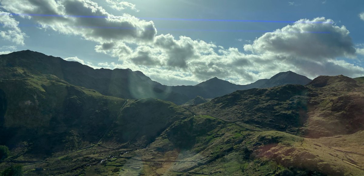 Strong recommendation for anyone wanting to climb snowdon - @AberdunantHall and the brilliant manager Annette are FABULOUS and looked after me and my support team spectacularly givewheel.com/fundraising/21…