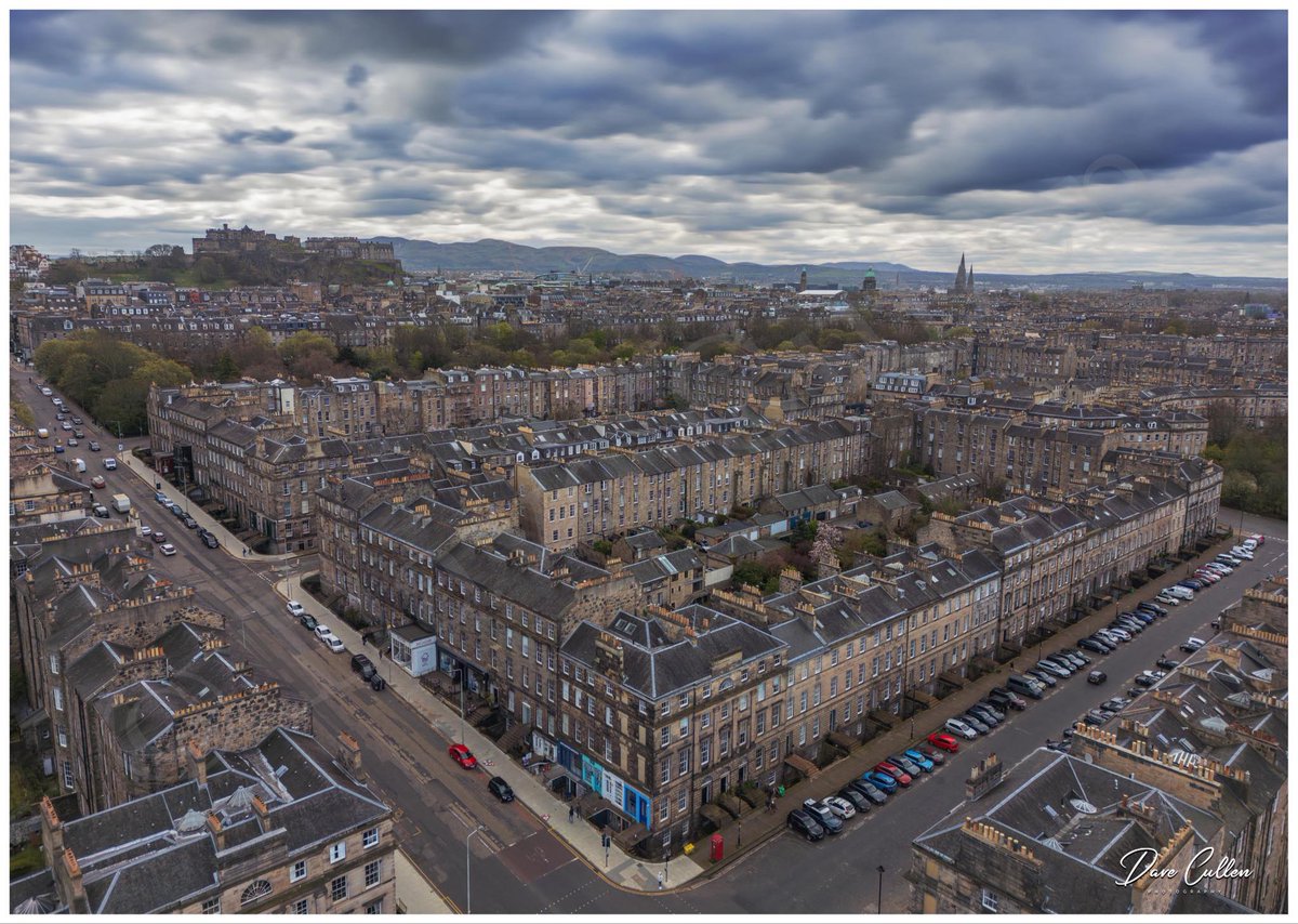 Edinburgh Castle & The New Town Do NOT copy or reproduce without written permission @Fotospeed @VisitScotland @ScottishField @Edinburgh_CC @HistEnvScot @edinburghcastle @NatGeoPhotos #appicoftheweek #ScotlandisNow #outandaboutscotland #fsprintmonday #Sharemondays2024