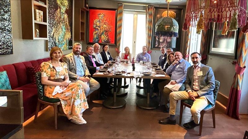 La #identidaddigital es el vector más débil y los malos la usarán para atacarnos.

Ayer tuvimos la oportunidad de disfrutar de un largo Almuerzo-Debate de Lideria moderado por Paulo Cesar Costa - Director de Infraestructuras y Comms de Gransolar Group.

linkedin.com/feed/update/ur…