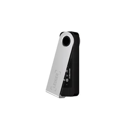 bitcointch's tweet photo. 👀 #Ledger Nano S Plus ➡ https://t.co/Ux2RhnkKTw
!! #ledgernanosplus vine cu o memorie mărită la 1.5MB, ceea ce vă permite să #stocați pană la 100 de #monede diferite sau #NFT-uri. https://t.co/yrjN1kKTV0
