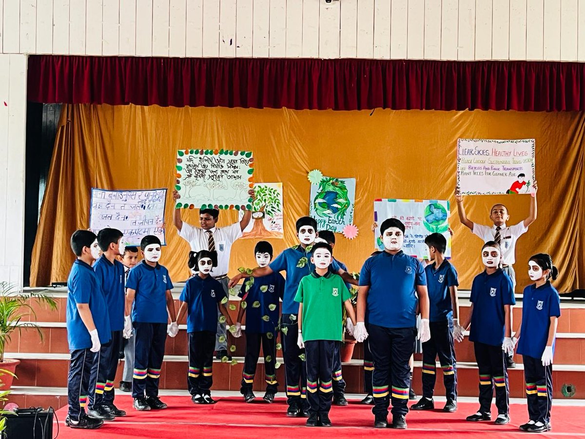 ShSsiliguri's tweet photo. Happy World Earth Day 2024 to all! 🌳 🌍 #SacredHeartSchool #Siliguri! #Darjeeling #Siliguri #Northbengal#Kurseong #BoardingSchool #DaySchool #InnovativeEducation #EmpoweringStudents #EarthDay https://t.co/BMF3tWshtp