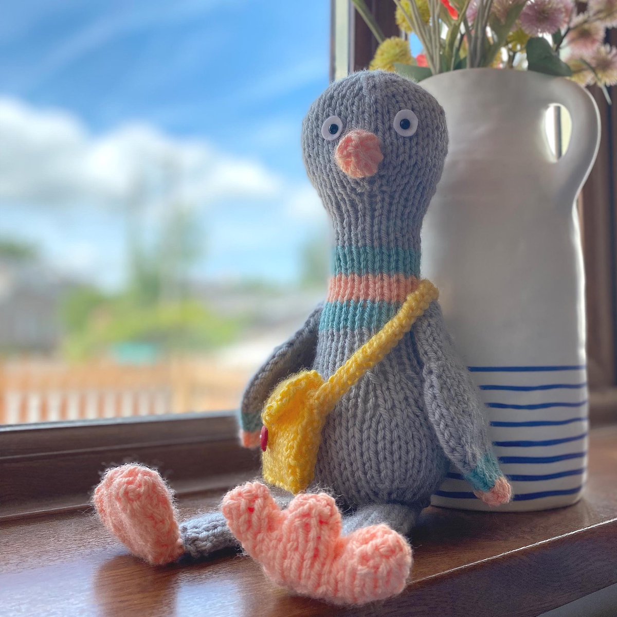Did you know that pigeons can fly their way back to their nests from 1300 miles away? This Messenger Pigeon is a bit less athletic than that, but he does have a handy pouch to carry your messages in 🐦