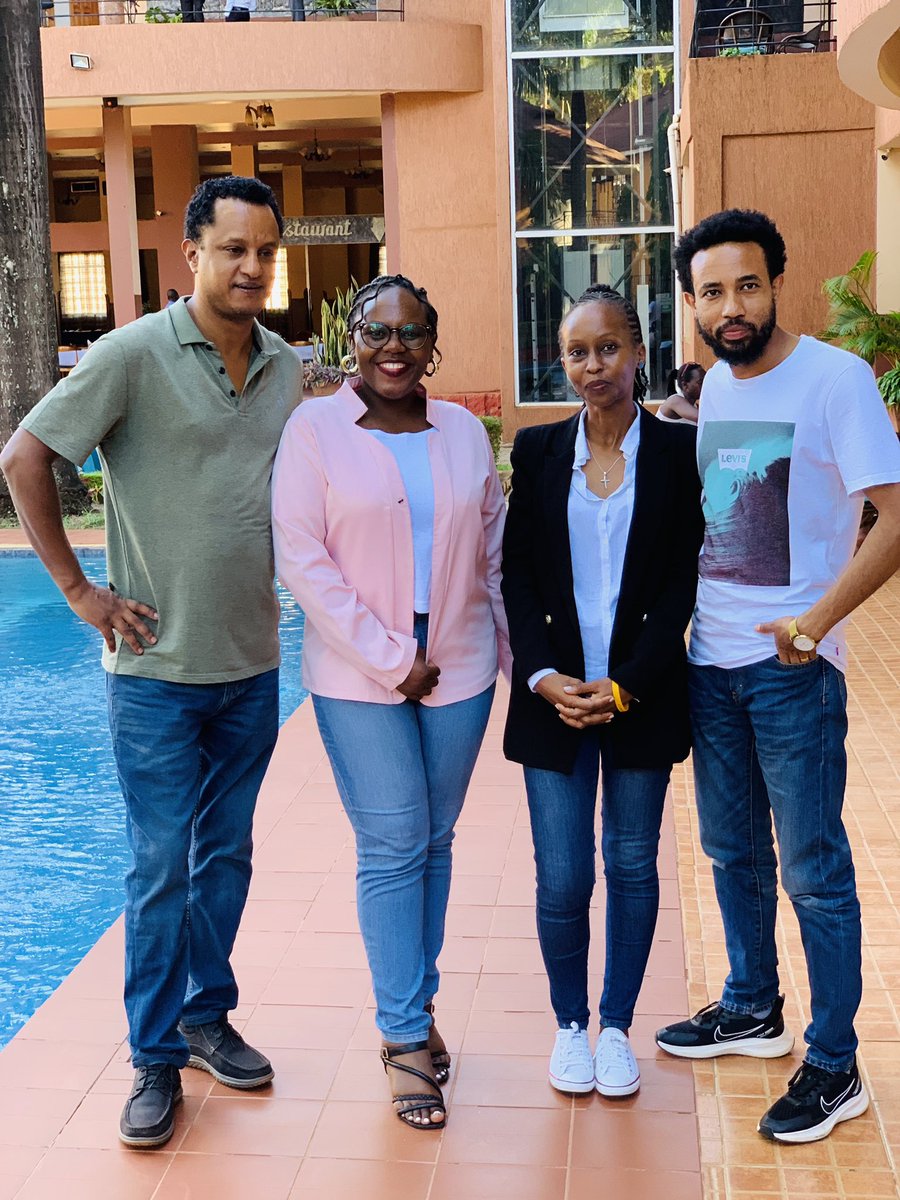 Hedwigkatty's tweet photo. The #ReclaimingSpaces #ActionLab concluded with pitching by change makers. KEY TAKEAWAYS
📌Never undermine the Power of Networking.
📌Listen , Listen and Listen
📌No idea is too small as long as there is Passion.
📌Time Keeping is part of brand building.
Thank you @dw_akademie 👏🏾 https://t.co/mPeIZwH8XD