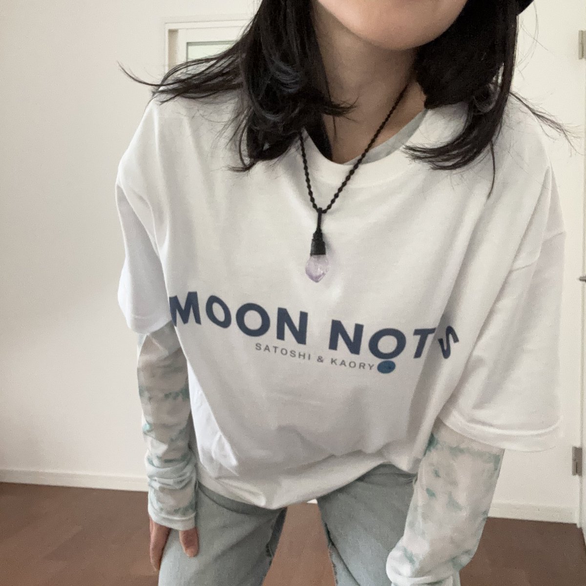 y_mannmaru's tweet image. Moon Notes🌙オーバーサイズTシャツSサイズ。身長152センチが着てこんな感じです💖白にして良かったかも✨シンプルに可愛い😍💖#MoonNotes #グッズ