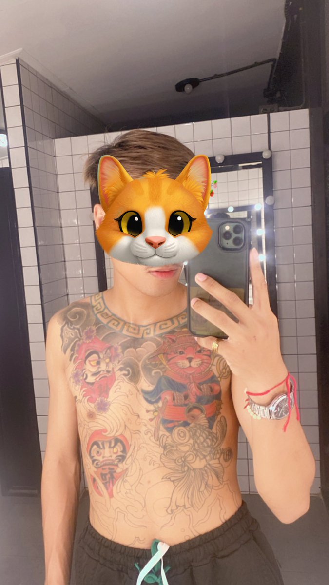หลังสงกรานต์เหมือนจะไม่สบายเลยมาดูดไข้ให้หน่อยย🥺🤒