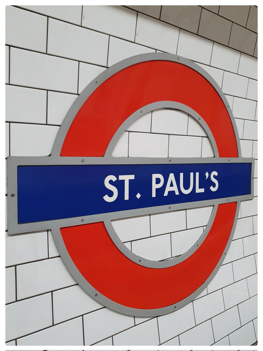 Photography on London Underground 

#mobilephotography #streetphotography #streetphotographyworldwide #purestreetphotography #visitlondon #londonphotography #visitlondon #tflphotography #londonundergroundphotography