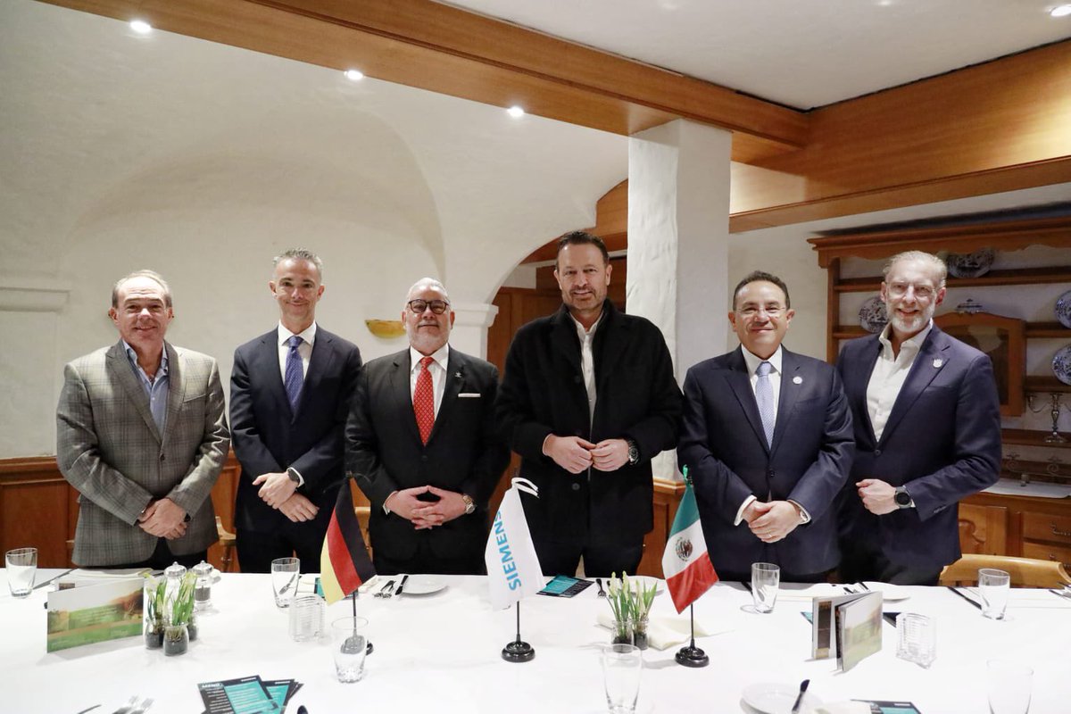 Miguel_AMtzM's tweet photo. Esta tarde estuve presente en la ceremonia de apertura de @hannover_messe 🇩🇪 donde miles de personas de todo el mundo se dan cita, durante 5 días, para conocer las nuevas tendencias encaminadas a la sustentabilidad de las diversas industrias que dinamizan la economía global.
Agradezco el apoyo brindado por @SRE_mx y @SE_mx para lograr que @canacarmexico 🇲🇽 tenga por primera vez presencia en esta feria internacional, la cual promete ser todo un éxito y no cesaremos en mirar #DeFrenteALosNuevosTiempos más allá de las fronteras para el autotransporte de carga.