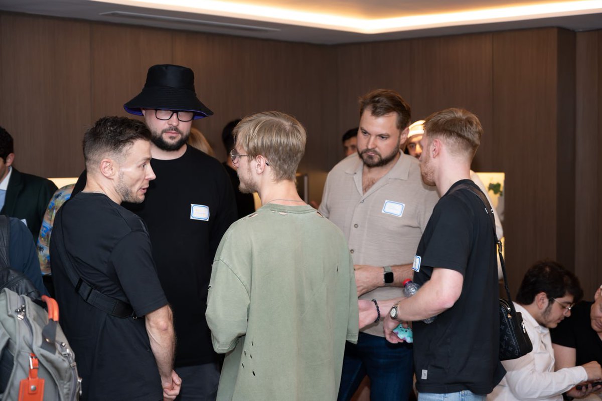 TakoProtocol's tweet photo. Check out these highlights from our @base meetup in Dubai last week, co-hosted with @Jamfrens! Despite a last-minute venue change, we were thrilled to see such a fantastic turnout ✨

#Base #Community #Dubai #Token2049Dubai #Web3 #DeSoc https://t.co/jDLluey76k