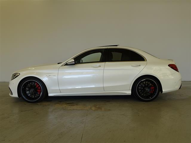 qauto3's tweet photo. 🔸Mercedes-benz C-class 2016

>>SPECIFICATIONS<<v
【Year/Month】2016
【Engine】3,980 CC
【Fuel】Petrol
【Seats】5

>>SHOP URL<<v
https://t.co/FTcuBVWlsp

More pictures on the site!

#usedvehicles #mercedesbenz #mercedes https://t.co/6OEmFIPefx