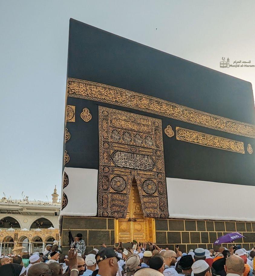 Ya Allah, Bless me with friends who remember my name in their prayers without me knowing. آمين