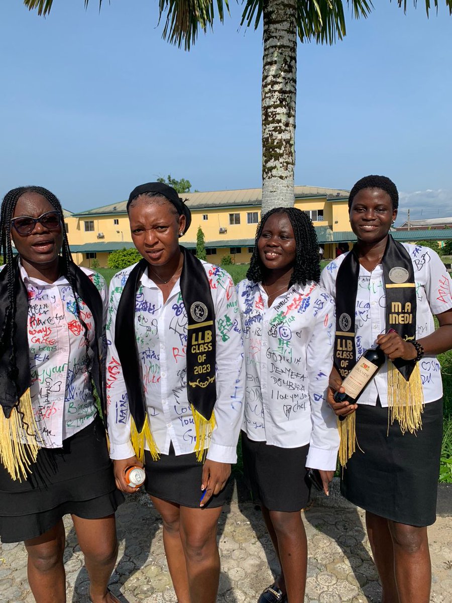 PrincessEbimob1's tweet photo. LL.B in the freaking bag
Congratulations to me and my girlies 🥳 https://t.co/usLuN6bDYg