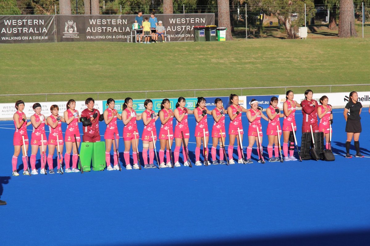 🏑Last weekend, Sakura Japan showed off their speed and impressive skills against the Hockeyroos and Australia A at the first leg of the Perth International Festival of Hockey, resulting in one loss (0-1) and one win (3-2). Check out more information here: hockey.org.au/pifoh