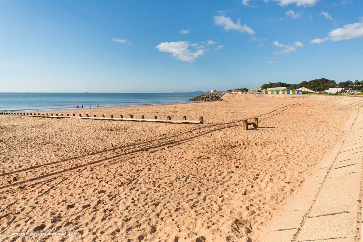 What the #beach means at #Dawlish Warren in #Devon, with and photo courtesy of @LangstoneCliff - manonabeach.com/devon/dawlish-…