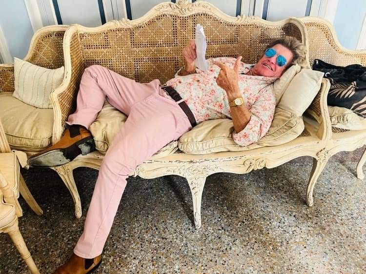 Photo credit to 'madame blanc TV series' group on fb. It says @Robin_Askwith likes his siestas 😆😁