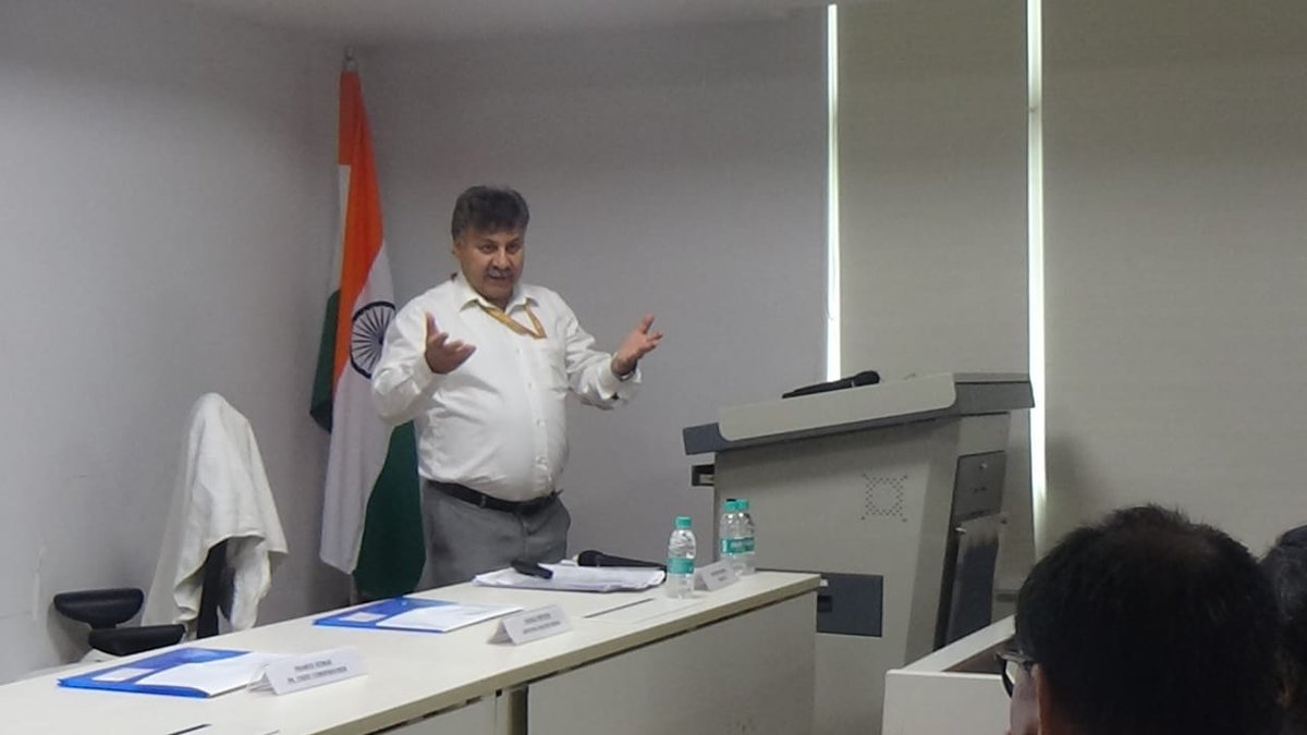NACIN Lucknow &amp; DGoV Lucknow jointly conducted a one day training workshop on vigilance matters on 19.04.2024 at Lucknow. Shri Dharamvir Sharma , Director, AD-V, CBIC,New Delhi took sessions on topics “Role of IOs/POs &amp; Drafting of Charge Memorandum". The workshop inaugurated by