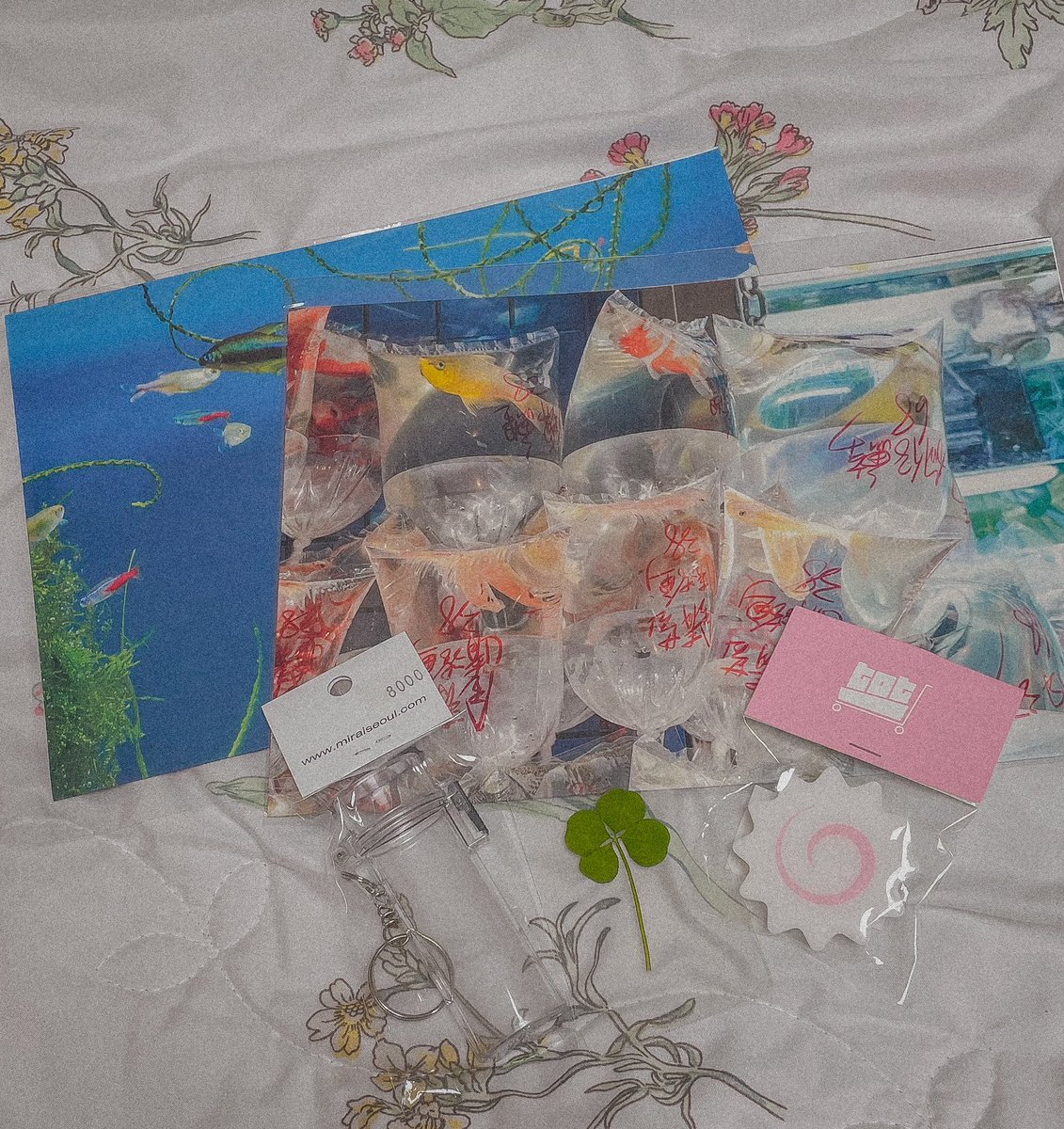 미래의 미래 드디어 가봤는데 
다른 소품샵보다 
내 취향인 제품이 젤많았고..🌝
꾹 참고 당장에 필요한 만큼만 사왔습니다🤗